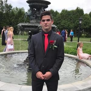 Meet your Posher, Thomas